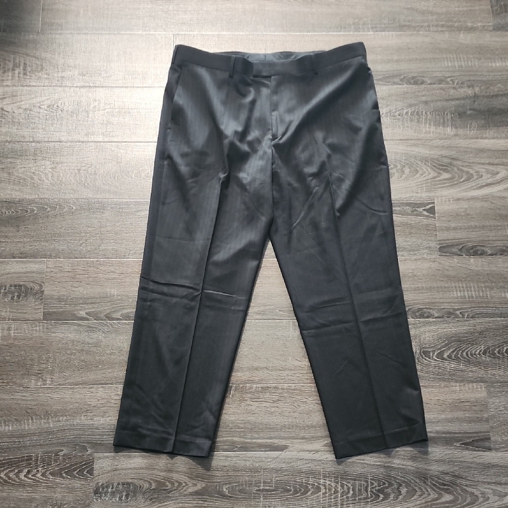 🎉 Perry Ellis Portfolio Pin Stripe Dress Pants 🎉